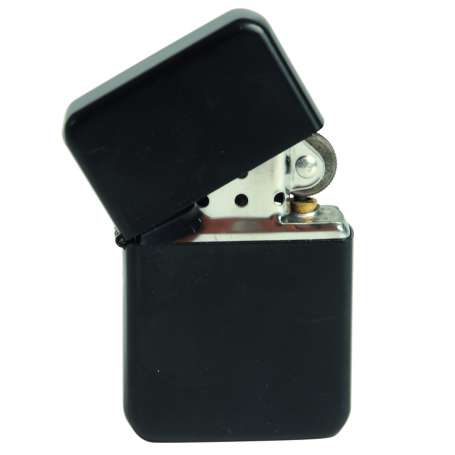 Briquet Essence Métal Noir Atomic