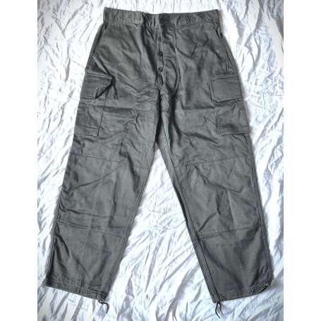 Pantalon de l'armée française vert Socovet d'occasion taille 84 M
