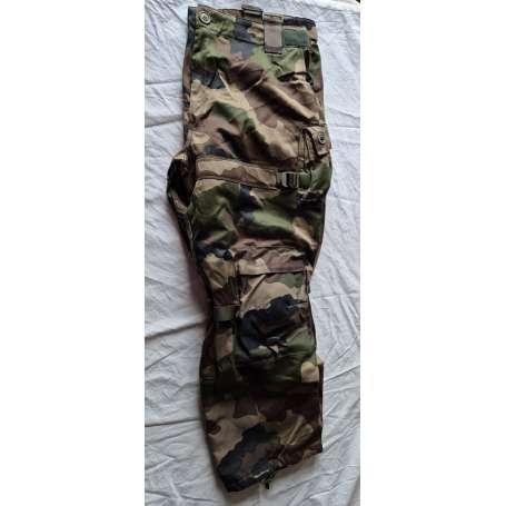 Pantalon camouflage vert d'occasion taille 93/100 M