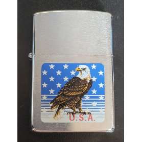Zippo USA Aigle Pygargue Couleur Basse Etoile Etats-Unis Total Avril 1992 Entièrement neuf